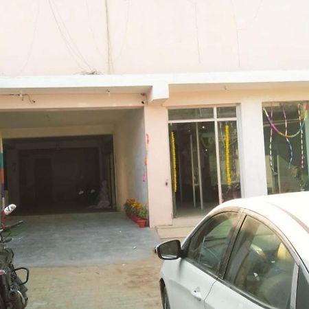 Bed and Breakfast The Magnum Neu-Delhi Exterior foto