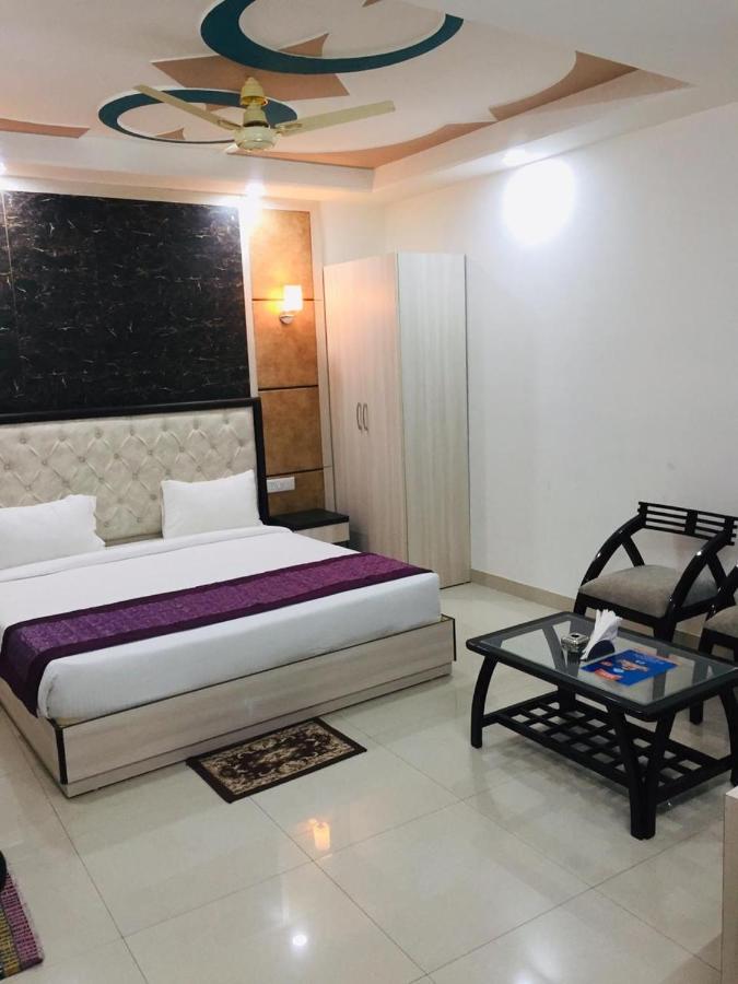 Bed and Breakfast The Magnum Neu-Delhi Exterior foto